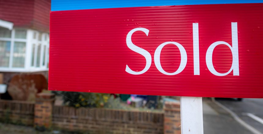 house sold sign